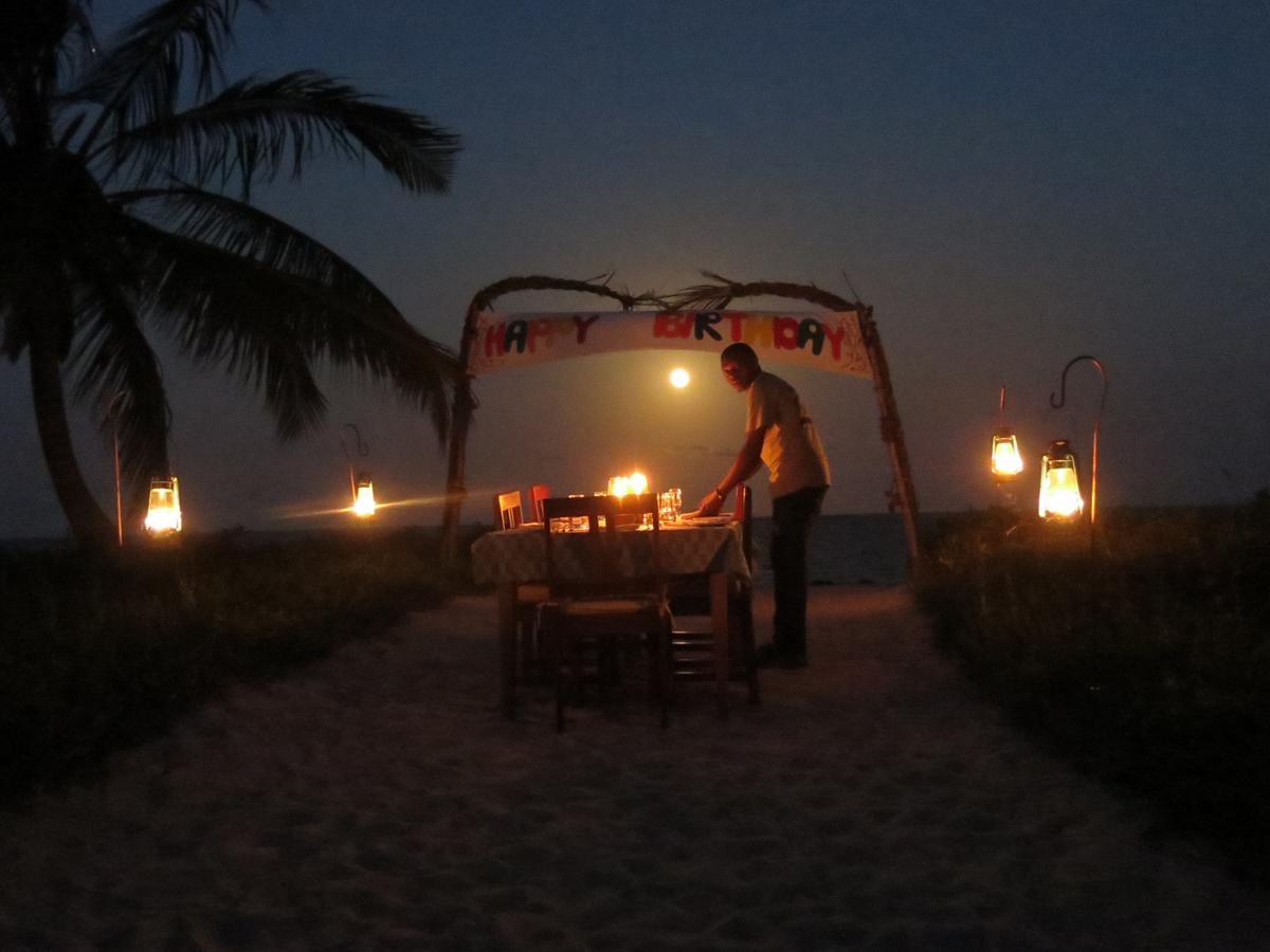 Emayani Beach Lodge Pangani Eksteriør billede