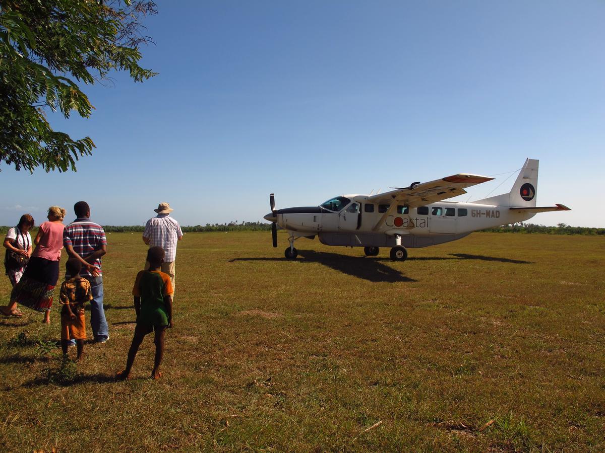 Emayani Beach Lodge Pangani Eksteriør billede