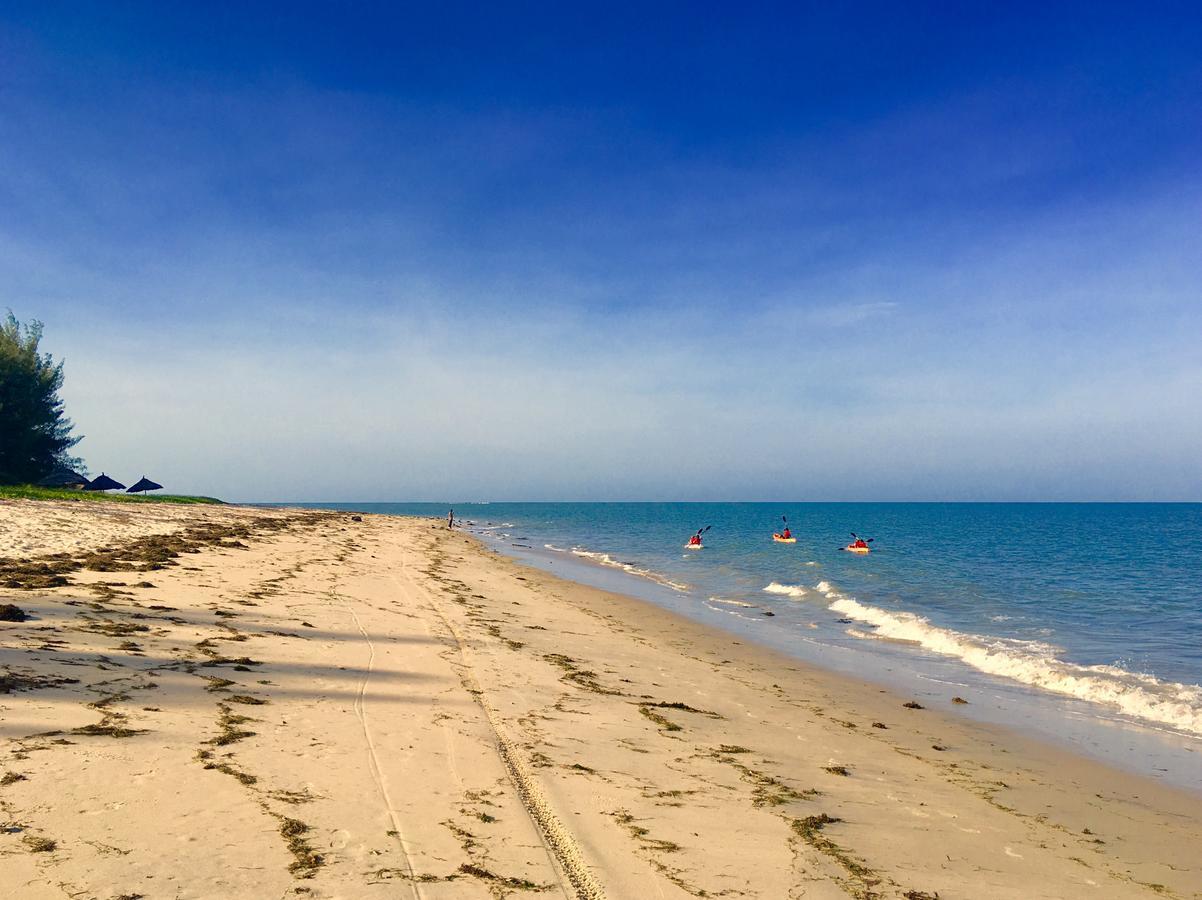 Emayani Beach Lodge Pangani Eksteriør billede