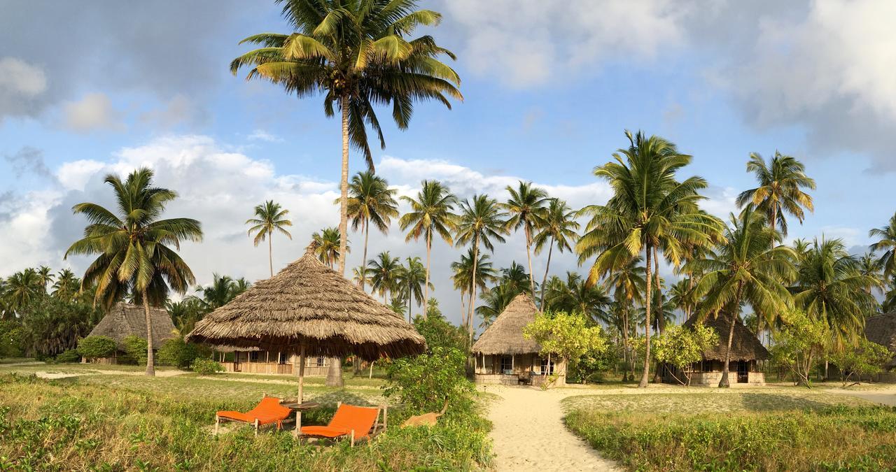Emayani Beach Lodge Pangani Eksteriør billede